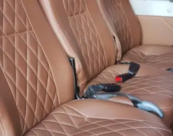 Parte interna da van em Fortaleza