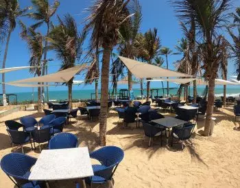 Praia frente ao Hotel